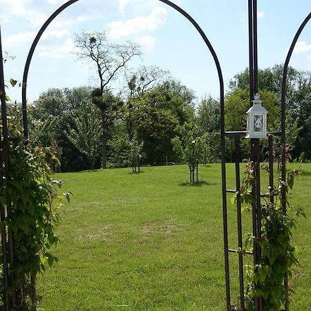 Le Manoir Des Aromes Ξενοδοχείο Brugny-Vaudancourt Εξωτερικό φωτογραφία